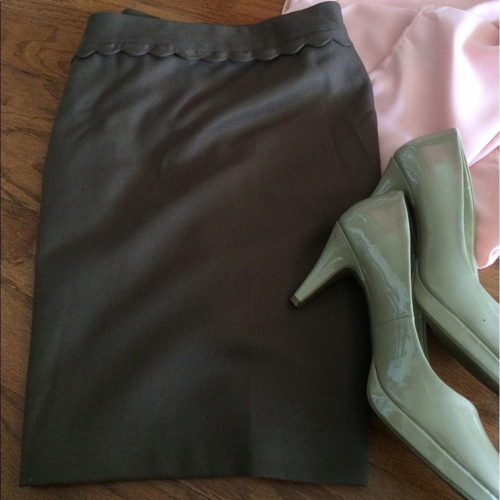 NWOT LOFT Brown Skirt - Sz 12